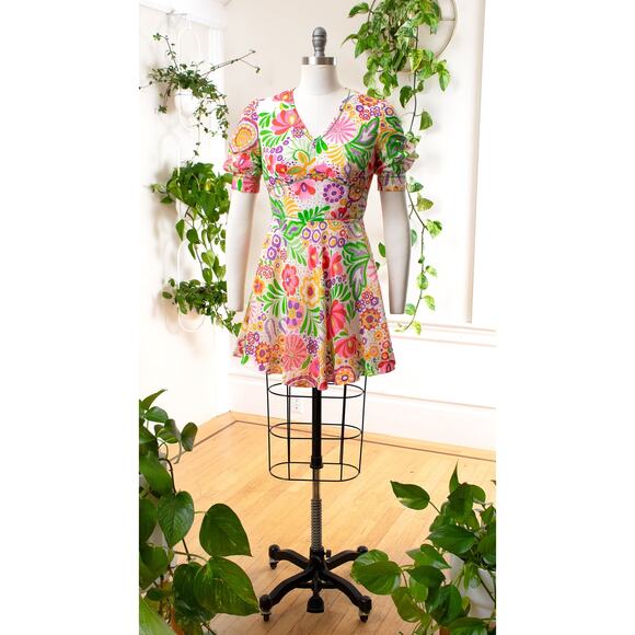 Vintage 1960s Skater Dress 60s Floral Print Colorful Mini Psychedelic Day Dress - Picture 2 of 7